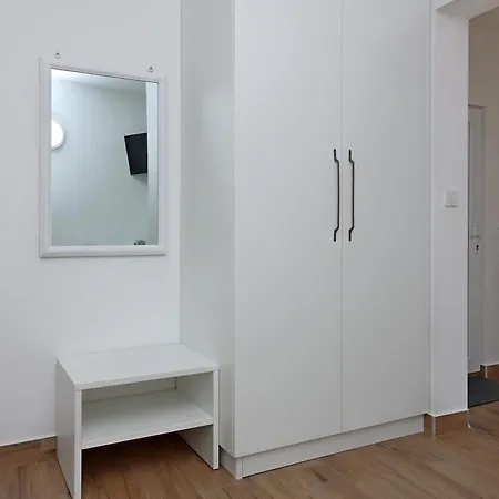 Apartment With Parking Space Suha Punta, Rab - 17239 Kampor