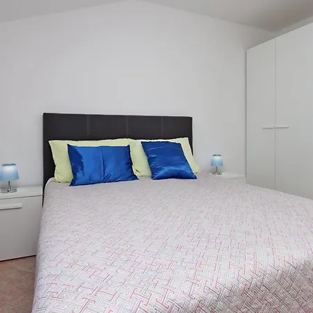 With Parking Space Suha Punta, Rab - 17239 Apartment